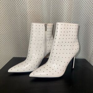 Nine West Women's Farrah studded dress pointy-toe booties in white faux leather